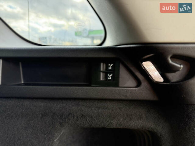 Белый Ленд Ровер Discovery Sport, объемом двигателя 2 л и пробегом 158 тыс. км за 17500 $, фото 34 на Automoto.ua