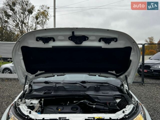 Белый Ленд Ровер Discovery Sport, объемом двигателя 2 л и пробегом 240 тыс. км за 12300 $, фото 32 на Automoto.ua