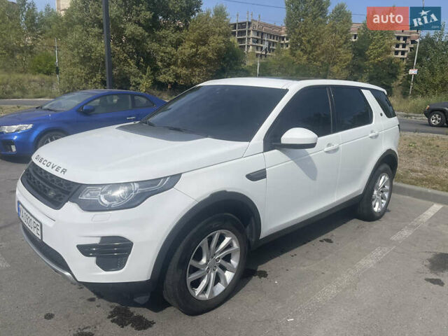 Белый Ленд Ровер Discovery Sport, объемом двигателя 2 л и пробегом 157 тыс. км за 19000 $, фото 1 на Automoto.ua
