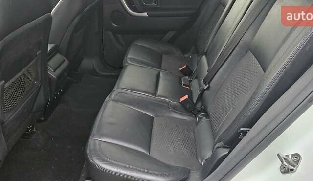 Белый Ленд Ровер Discovery Sport, объемом двигателя 2 л и пробегом 187 тыс. км за 15700 $, фото 14 на Automoto.ua
