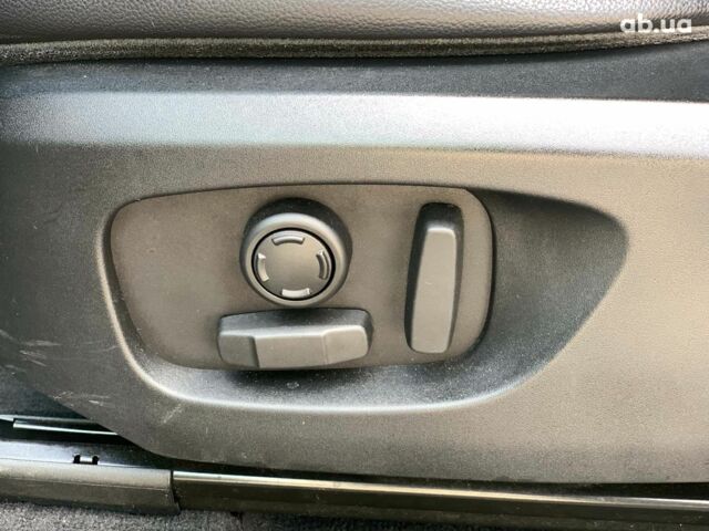 Белый Ленд Ровер Discovery Sport, объемом двигателя 2 л и пробегом 145 тыс. км за 18990 $, фото 21 на Automoto.ua