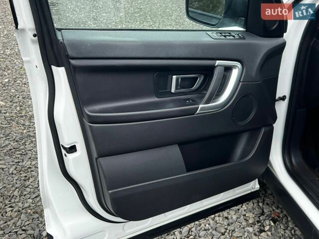 Белый Ленд Ровер Discovery Sport, объемом двигателя 2 л и пробегом 240 тыс. км за 12300 $, фото 22 на Automoto.ua