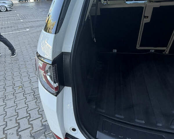 Білий Ленд Ровер Discovery Sport, об'ємом двигуна 2 л та пробігом 122 тис. км за 17500 $, фото 22 на Automoto.ua