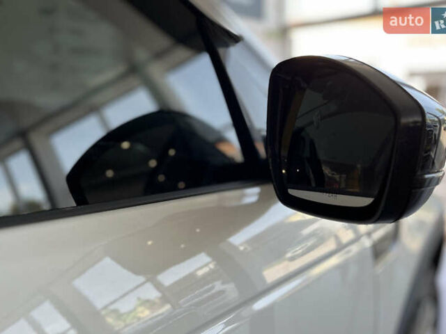 Белый Ленд Ровер Discovery Sport, объемом двигателя 2 л и пробегом 167 тыс. км за 19700 $, фото 8 на Automoto.ua