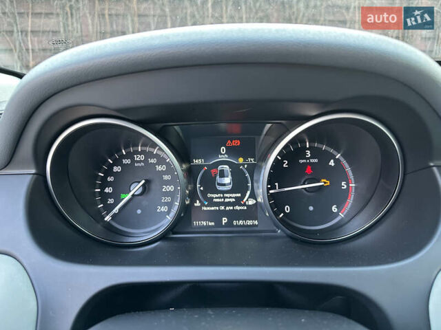 Білий Ленд Ровер Discovery Sport, об'ємом двигуна 2 л та пробігом 111 тис. км за 18500 $, фото 21 на Automoto.ua