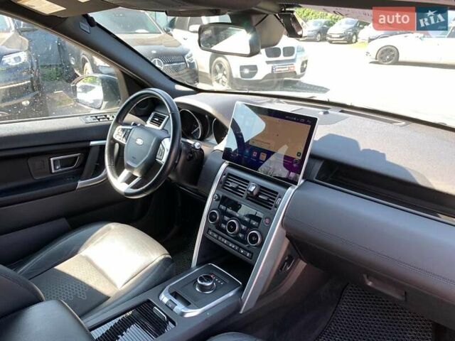 Білий Ленд Ровер Discovery Sport, об'ємом двигуна 2 л та пробігом 145 тис. км за 16990 $, фото 37 на Automoto.ua