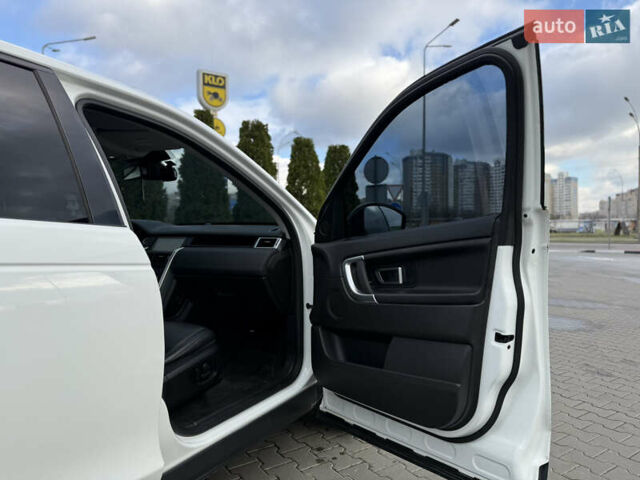 Белый Ленд Ровер Discovery Sport, объемом двигателя 2 л и пробегом 158 тыс. км за 17500 $, фото 47 на Automoto.ua