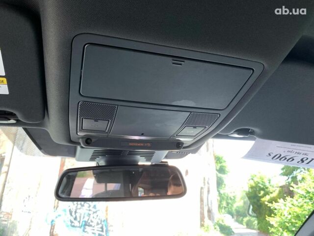 Белый Ленд Ровер Discovery Sport, объемом двигателя 2 л и пробегом 145 тыс. км за 18990 $, фото 35 на Automoto.ua