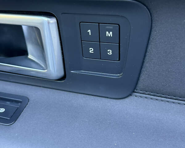 Білий Ленд Ровер Discovery Sport, об'ємом двигуна 2 л та пробігом 122 тис. км за 17500 $, фото 36 на Automoto.ua