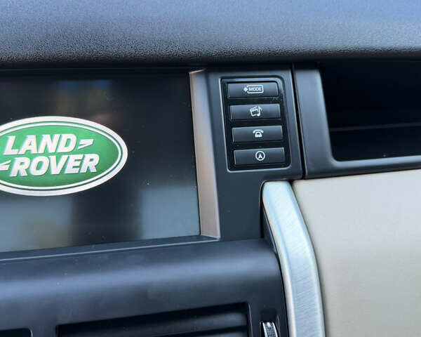 Білий Ленд Ровер Discovery Sport, об'ємом двигуна 2 л та пробігом 122 тис. км за 17500 $, фото 67 на Automoto.ua
