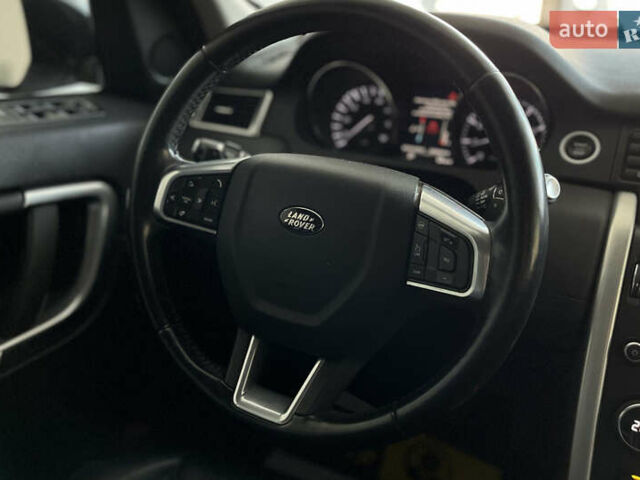 Белый Ленд Ровер Discovery Sport, объемом двигателя 2 л и пробегом 167 тыс. км за 19700 $, фото 17 на Automoto.ua