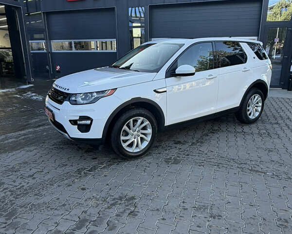 Білий Ленд Ровер Discovery Sport, об'ємом двигуна 2 л та пробігом 122 тис. км за 17500 $, фото 1 на Automoto.ua