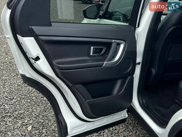 Белый Ленд Ровер Discovery Sport, объемом двигателя 2 л и пробегом 240 тыс. км за 12300 $, фото 24 на Automoto.ua