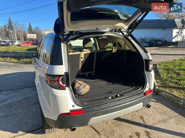Белый Ленд Ровер Discovery Sport, объемом двигателя 2 л и пробегом 104 тыс. км за 17800 $, фото 18 на Automoto.ua