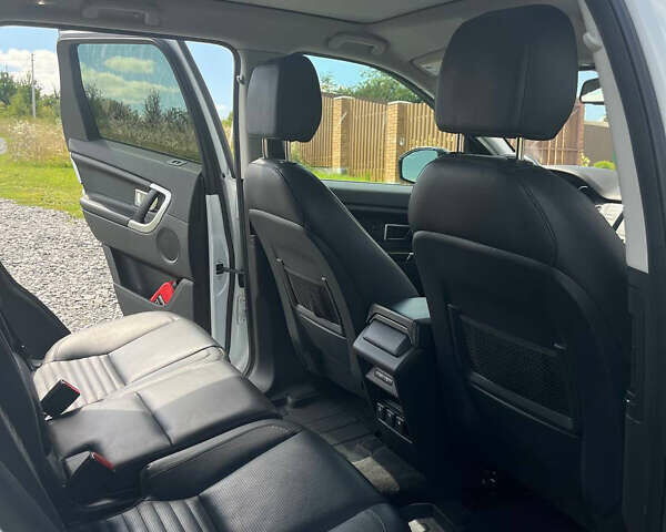Белый Ленд Ровер Discovery Sport, объемом двигателя 2 л и пробегом 216 тыс. км за 20000 $, фото 15 на Automoto.ua
