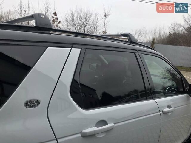 Білий Ленд Ровер Discovery Sport, об'ємом двигуна 2.2 л та пробігом 165 тис. км за 21950 $, фото 16 на Automoto.ua