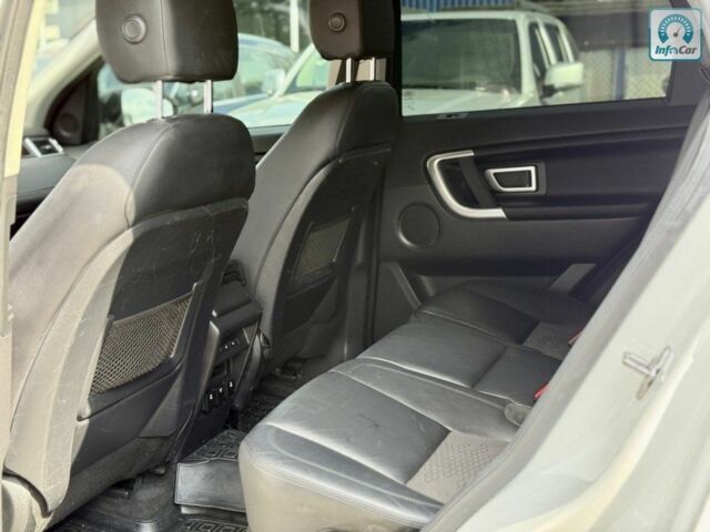 Белый Ленд Ровер Discovery Sport, объемом двигателя 2 л и пробегом 154 тыс. км за 15900 $, фото 13 на Automoto.ua