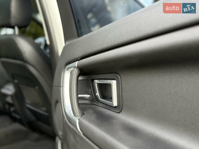 Белый Ленд Ровер Discovery Sport, объемом двигателя 2 л и пробегом 158 тыс. км за 17500 $, фото 52 на Automoto.ua