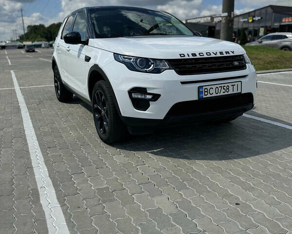 Белый Ленд Ровер Discovery Sport, объемом двигателя 2 л и пробегом 115 тыс. км за 19900 $, фото 4 на Automoto.ua
