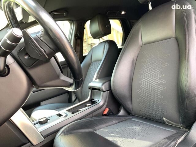 Белый Ленд Ровер Discovery Sport, объемом двигателя 2 л и пробегом 145 тыс. км за 18990 $, фото 31 на Automoto.ua