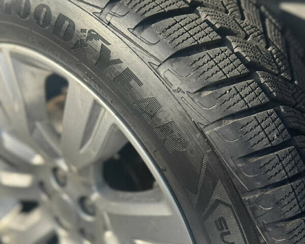 Білий Ленд Ровер Discovery Sport, об'ємом двигуна 2 л та пробігом 173 тис. км за 17500 $, фото 20 на Automoto.ua