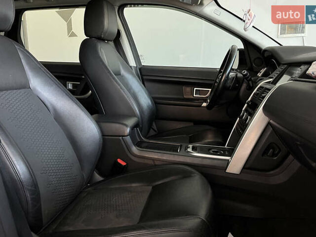 Белый Ленд Ровер Discovery Sport, объемом двигателя 2 л и пробегом 167 тыс. км за 19700 $, фото 9 на Automoto.ua
