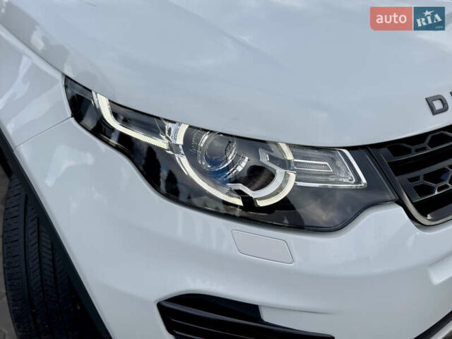Белый Ленд Ровер Discovery Sport, объемом двигателя 2 л и пробегом 158 тыс. км за 17500 $, фото 7 на Automoto.ua