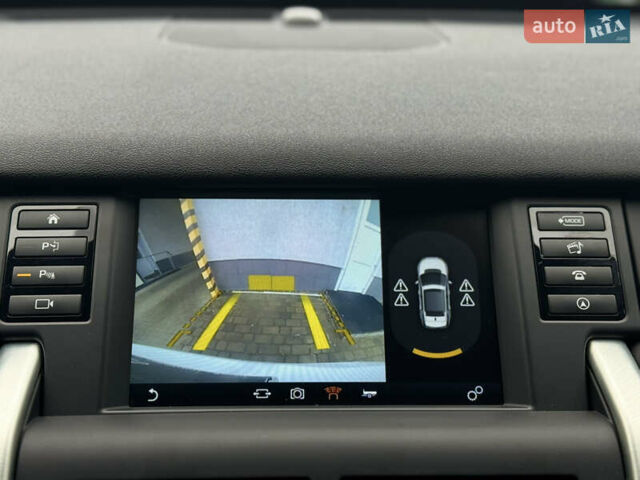 Белый Ленд Ровер Discovery Sport, объемом двигателя 2 л и пробегом 141 тыс. км за 19999 $, фото 43 на Automoto.ua