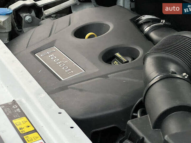 Белый Ленд Ровер Discovery Sport, объемом двигателя 2 л и пробегом 129 тыс. км за 16700 $, фото 21 на Automoto.ua