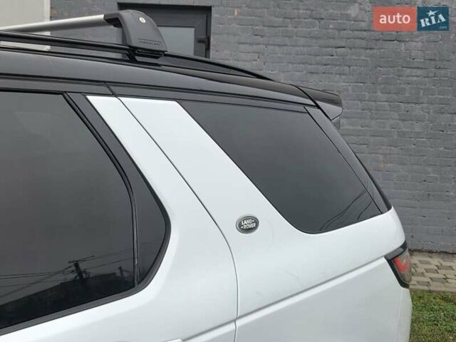 Білий Ленд Ровер Discovery Sport, об'ємом двигуна 2.2 л та пробігом 165 тис. км за 21950 $, фото 14 на Automoto.ua