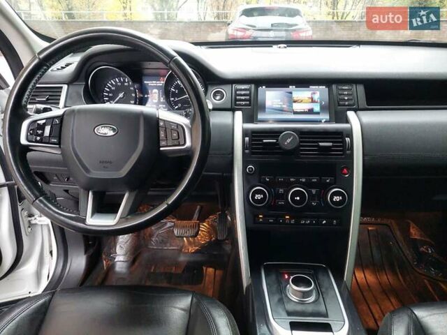 Ленд Ровер Discovery Sport 2016 в Киеве на Automoto.ua Белый Ленд Ровер Discovery Sport, объемом двигателя 2 л и пробегом 28 тыс. км за 16999 $, фото 17 на Automoto.ua