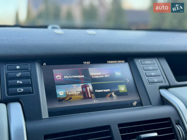 Белый Ленд Ровер Discovery Sport, объемом двигателя 2 л и пробегом 160 тыс. км за 16700 $, фото 13 на Automoto.ua