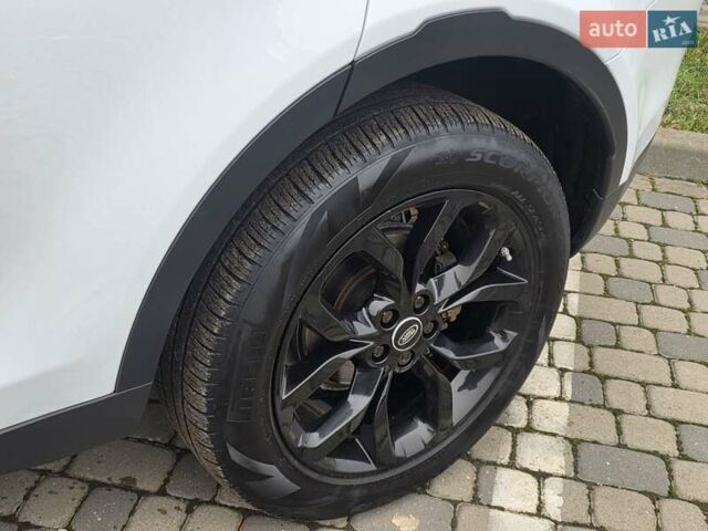 Білий Ленд Ровер Discovery Sport, об'ємом двигуна 2.2 л та пробігом 165 тис. км за 21950 $, фото 44 на Automoto.ua