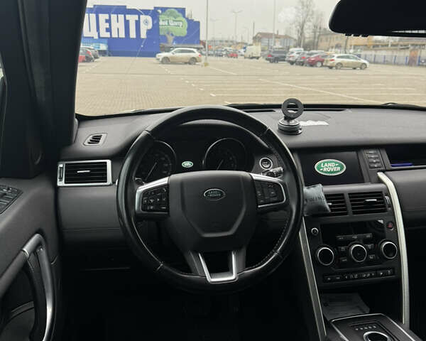 Белый Ленд Ровер Discovery Sport, объемом двигателя 2 л и пробегом 193 тыс. км за 18499 $, фото 11 на Automoto.ua