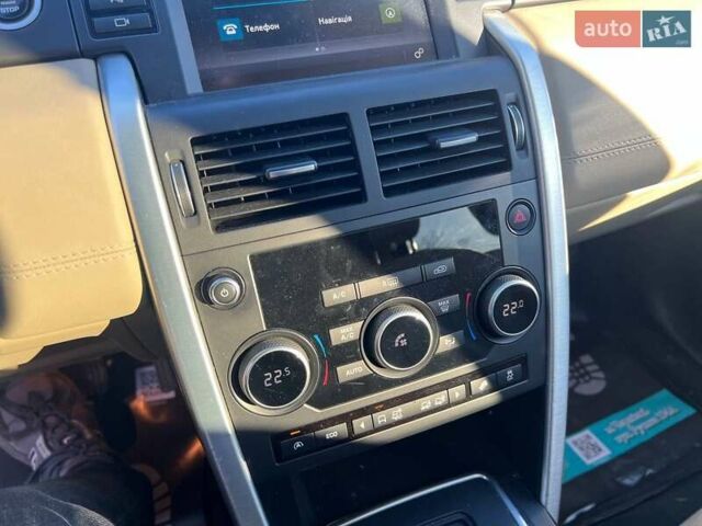 Белый Ленд Ровер Discovery Sport, объемом двигателя 2 л и пробегом 104 тыс. км за 17800 $, фото 31 на Automoto.ua