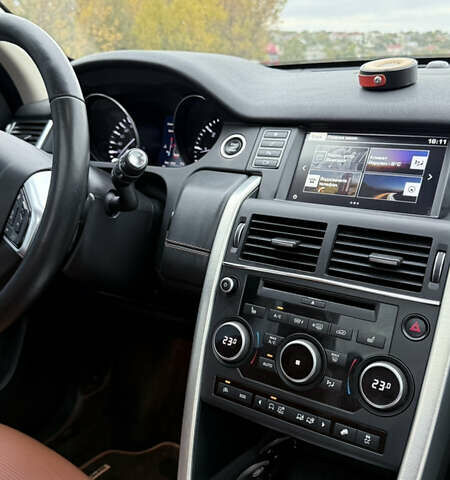Ленд Ровер Discovery Sport 2016 в Одессе на Automoto.ua Белый Ленд Ровер Discovery Sport, объемом двигателя 2 л и пробегом 103 тыс. км за 24800 $, фото 25 на Automoto.ua