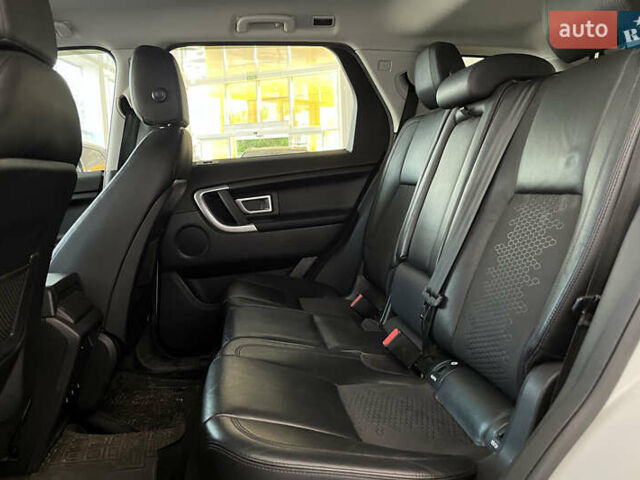 Белый Ленд Ровер Discovery Sport, объемом двигателя 2 л и пробегом 167 тыс. км за 19700 $, фото 10 на Automoto.ua