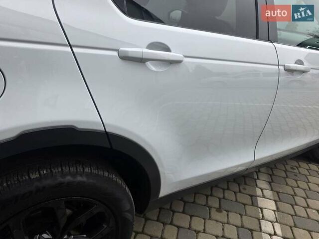 Білий Ленд Ровер Discovery Sport, об'ємом двигуна 2.2 л та пробігом 165 тис. км за 21950 $, фото 48 на Automoto.ua