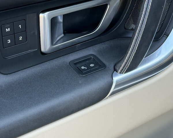 Білий Ленд Ровер Discovery Sport, об'ємом двигуна 2 л та пробігом 122 тис. км за 17500 $, фото 43 на Automoto.ua