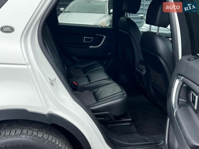 Белый Ленд Ровер Discovery Sport, объемом двигателя 2 л и пробегом 240 тыс. км за 12300 $, фото 27 на Automoto.ua