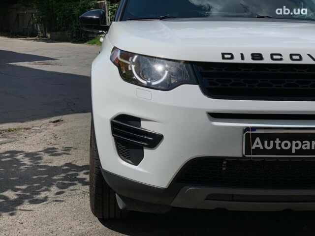 Белый Ленд Ровер Discovery Sport, объемом двигателя 2 л и пробегом 145 тыс. км за 18990 $, фото 9 на Automoto.ua