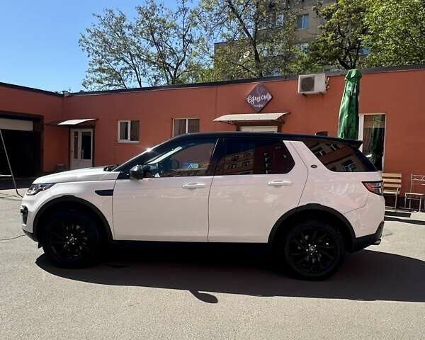Білий Ленд Ровер Discovery Sport, об'ємом двигуна 2 л та пробігом 202 тис. км за 17000 $, фото 6 на Automoto.ua