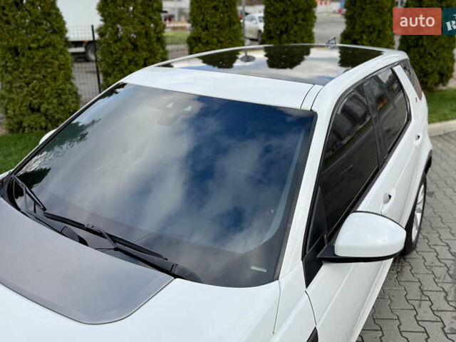 Белый Ленд Ровер Discovery Sport, объемом двигателя 2 л и пробегом 158 тыс. км за 17500 $, фото 9 на Automoto.ua