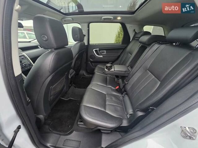 Білий Ленд Ровер Discovery Sport, об'ємом двигуна 2.2 л та пробігом 165 тис. км за 21950 $, фото 74 на Automoto.ua