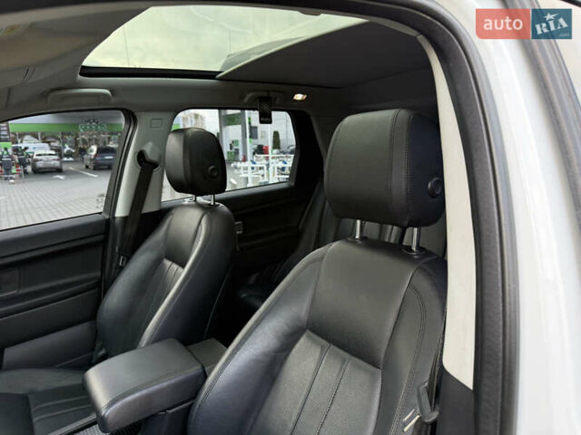 Белый Ленд Ровер Discovery Sport, объемом двигателя 2 л и пробегом 158 тыс. км за 17500 $, фото 71 на Automoto.ua