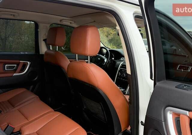Ленд Ровер Discovery Sport 2016 в Одессе на Automoto.ua Белый Ленд Ровер Discovery Sport, объемом двигателя 2 л и пробегом 103 тыс. км за 24800 $, фото 3 на Automoto.ua