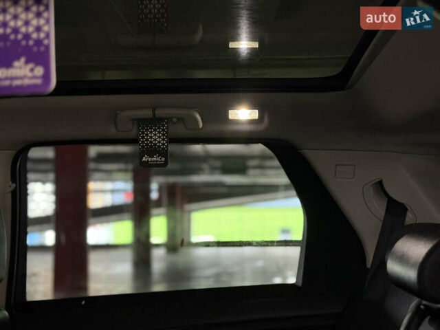 Белый Ленд Ровер Discovery Sport, объемом двигателя 2 л и пробегом 158 тыс. км за 17500 $, фото 81 на Automoto.ua