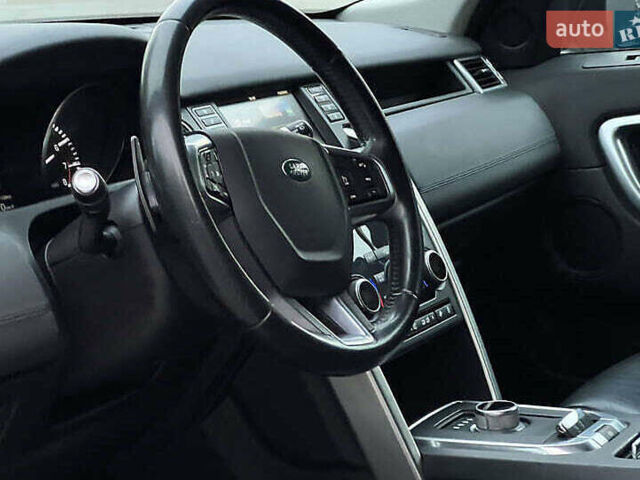 Белый Ленд Ровер Discovery Sport, объемом двигателя 2 л и пробегом 129 тыс. км за 16700 $, фото 35 на Automoto.ua