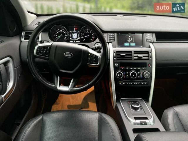 Білий Ленд Ровер Discovery Sport, об'ємом двигуна 2 л та пробігом 118 тис. км за 18099 $, фото 21 на Automoto.ua