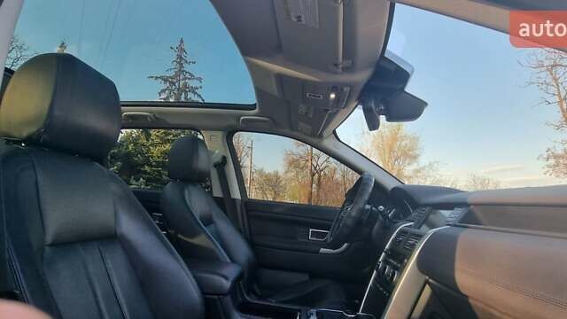 Белый Ленд Ровер Discovery Sport, объемом двигателя 2 л и пробегом 160 тыс. км за 22500 $, фото 37 на Automoto.ua